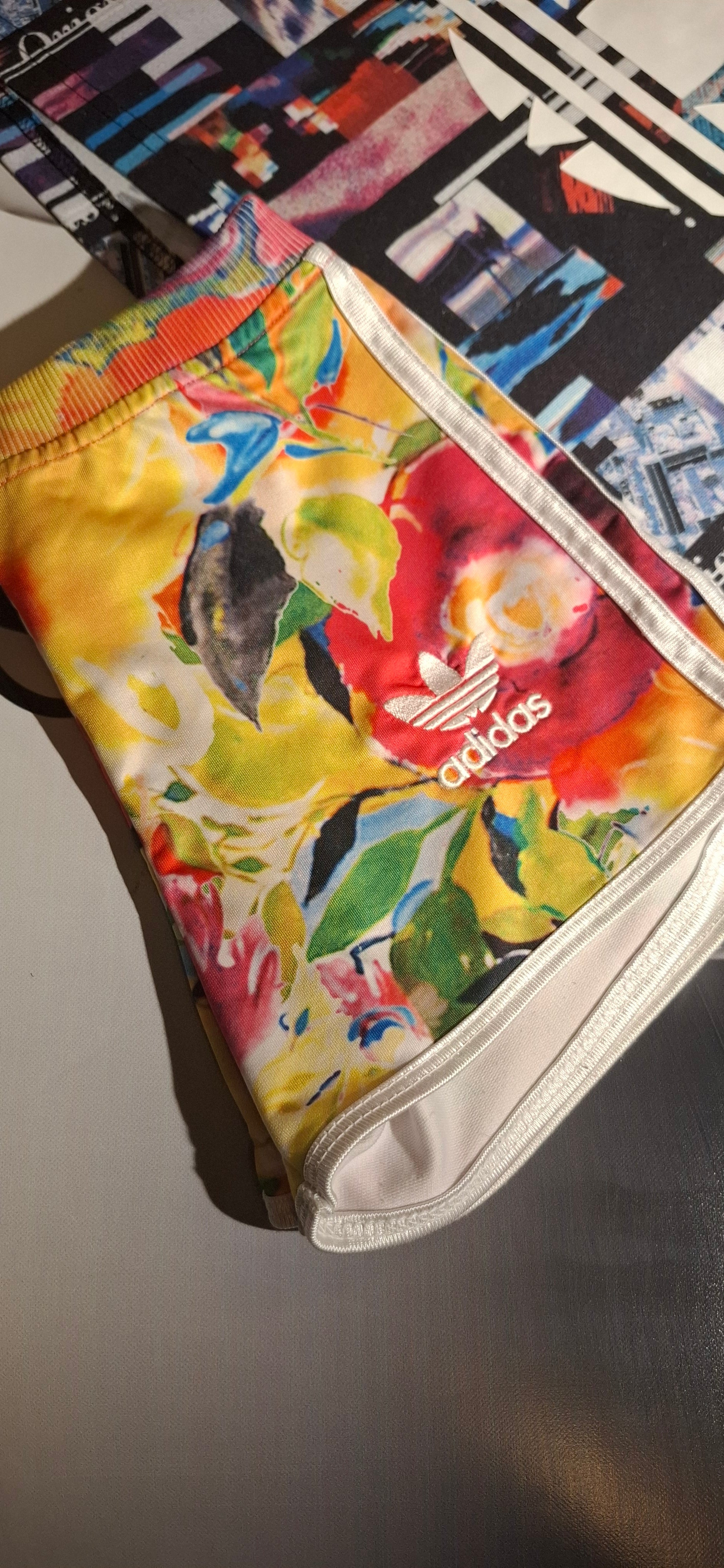 Adidas Originals Multicolor "Vibe Check" Bundle – T-Shirt & 2x Graphic Shorts – Size XS/S