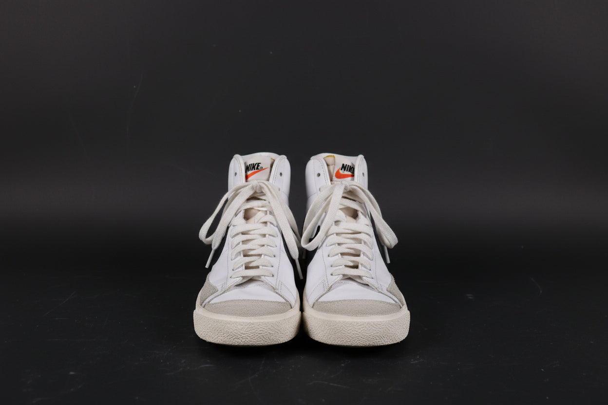 👟 Nike Blazer Mid '77 Vintage – White/Black (Size 38.5)