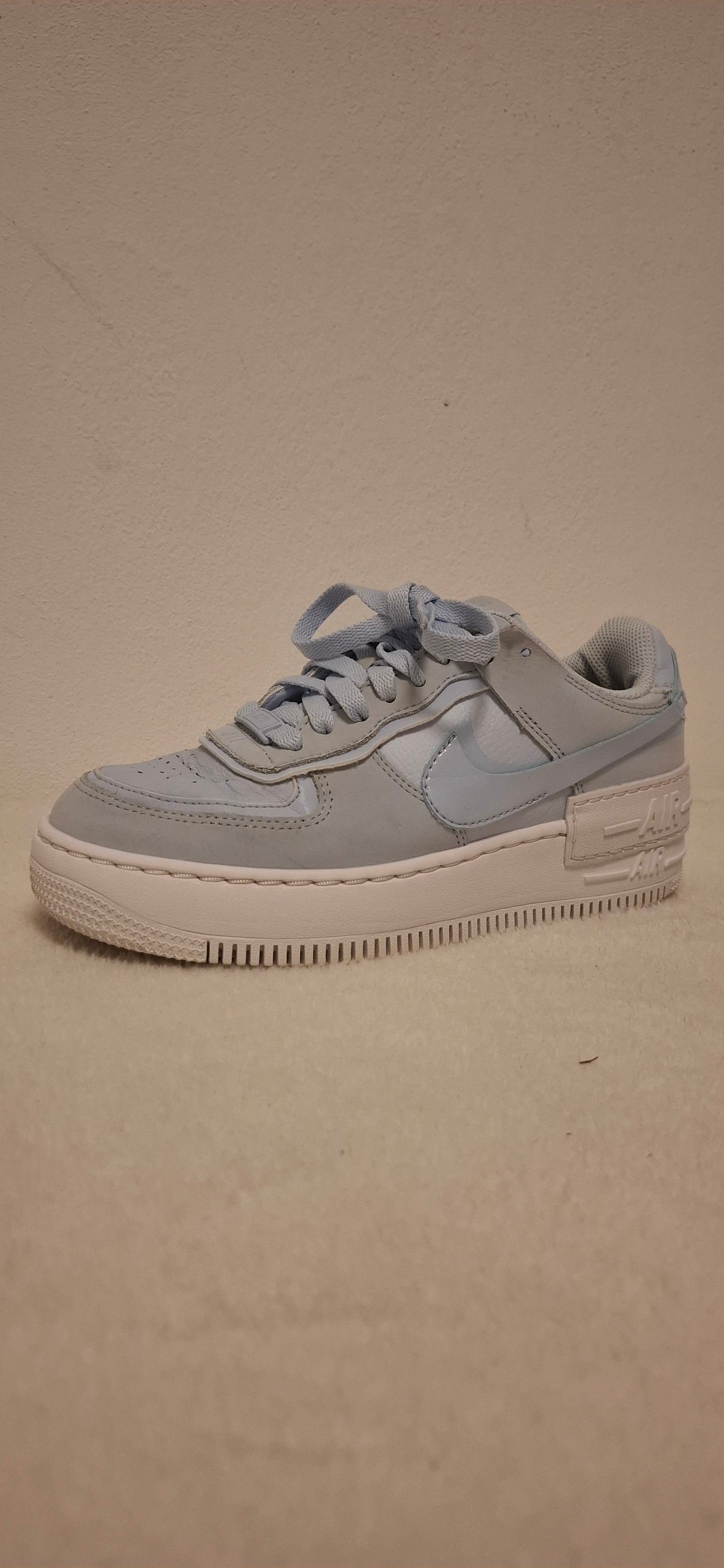 Nike Air Force 1 Shadow "Light Blue/Platinum" – Pre-owned